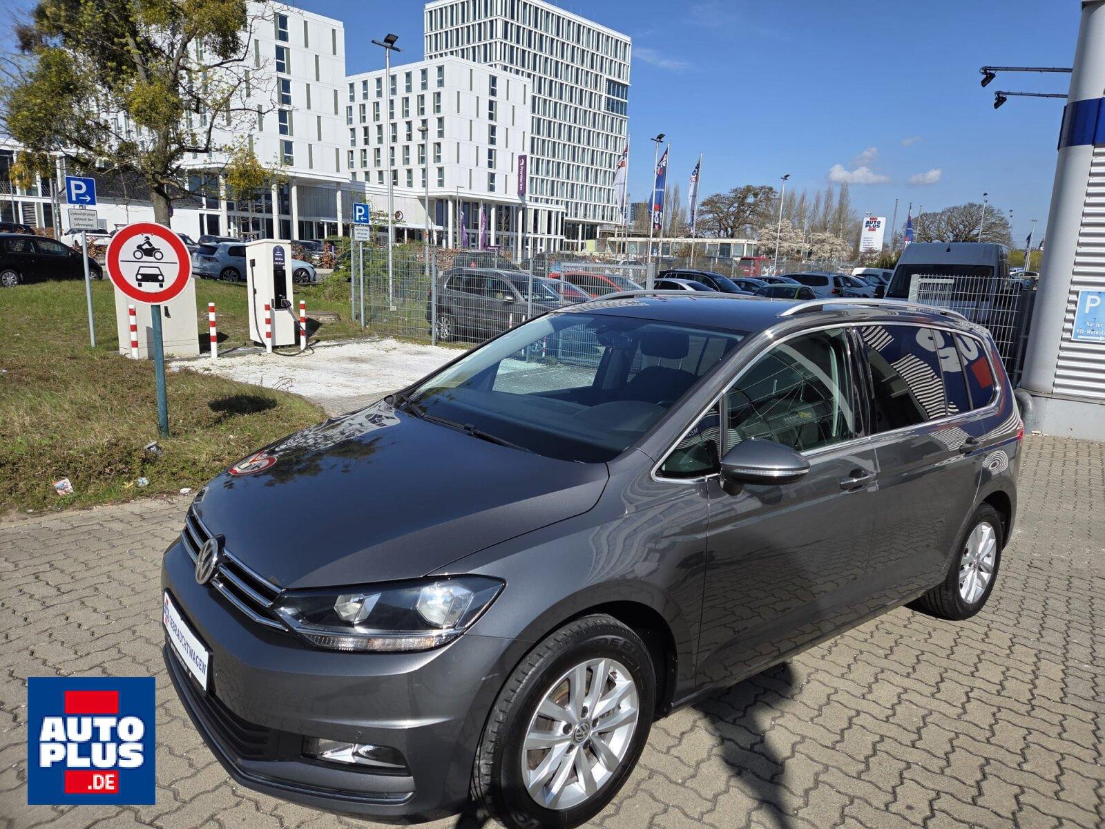 Volkswagen Touran 2.0 TDI SCR Highline ACC+AHK+PDC+SITZHZG