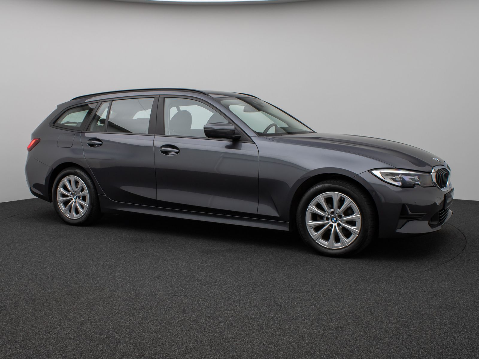 Fahrzeugabbildung BMW 320d  DAB CockPit+ Lordos PDC Geschwindigkeitsre