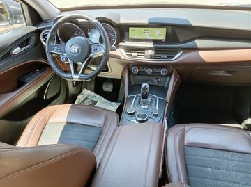 Alfa-Romeo Stelvio - 9