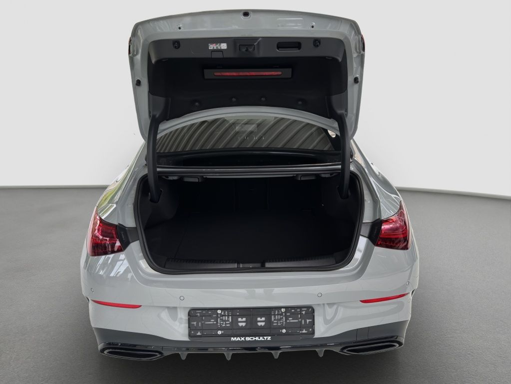 Fahrzeugabbildung Mercedes-Benz CLA 200 Special Edition AMG*Navi*DISTRON*PDC*RFK