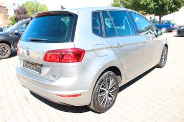 Volkswagen Golf - 5