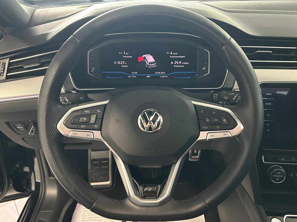Volkswagen Passat Var 4M R-Line*NAVI*ViCO*STH*PANO*HUD*LED*