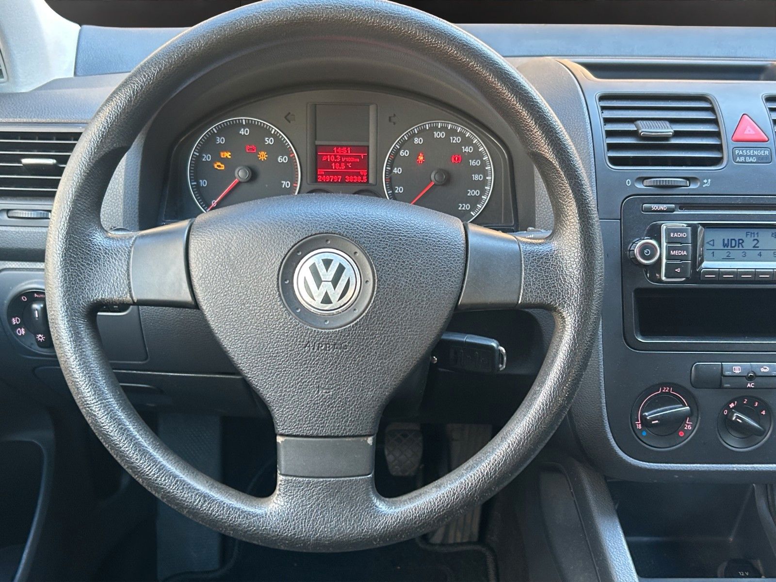 Fahrzeugabbildung Volkswagen Golf V Lim. Edition Klima/TÜV NEU/