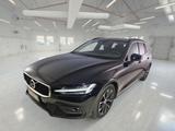 Volvo VOLVO V60 B4 D Momentum Business Pro Autom. MY22 - Volvo V60 Momentum mit Hybrid-Antrieb (Diesel-Elektro)