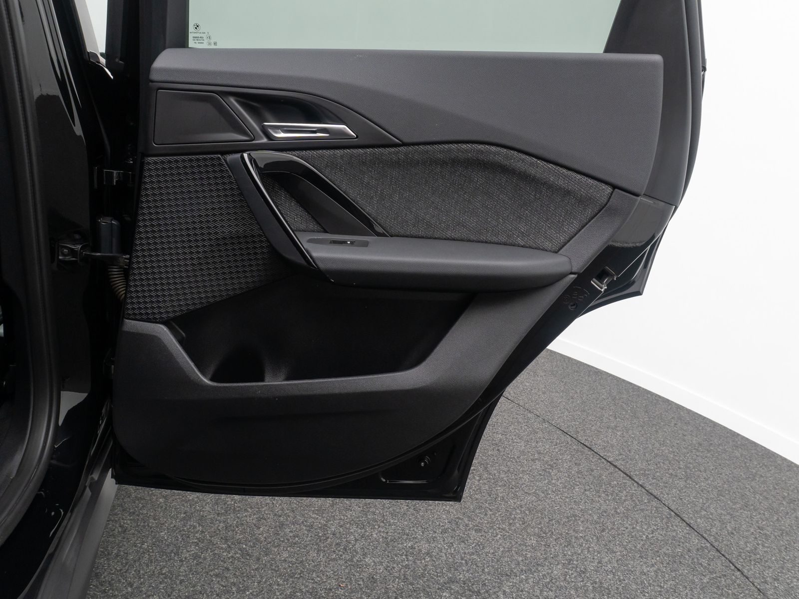 Fahrzeugabbildung BMW iX1 xD30 HUD DAB Komfort FernlichtAs Geschwindig