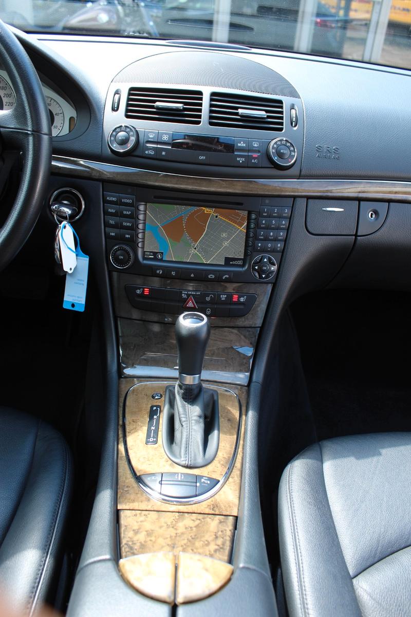 Mercedes-Benz E280 2007 — photo 11