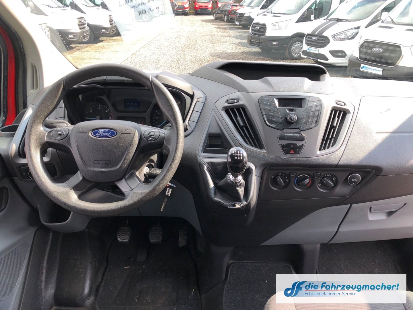 Fahrzeugabbildung Ford Transit Custom Kombi 300 L1 2.2 TDCi *8463