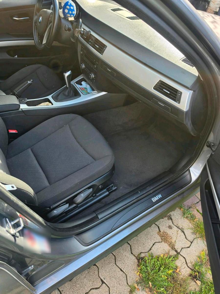 BMW  2009 — photo 11