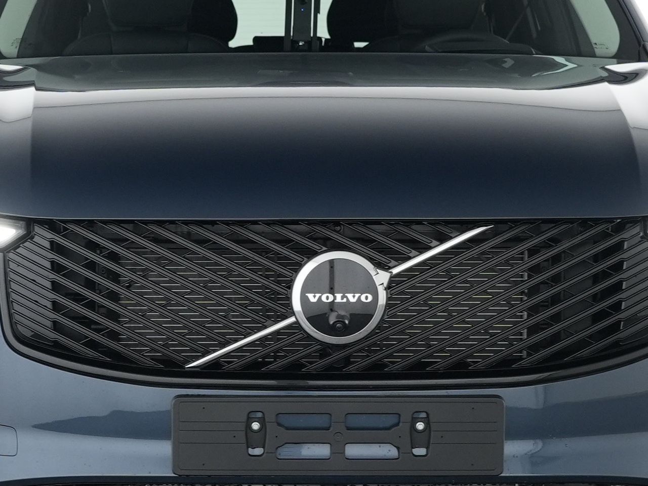 Volvo XC90 T8 Plus Dark Recharge Plug-In Hybrid AWD foto 4