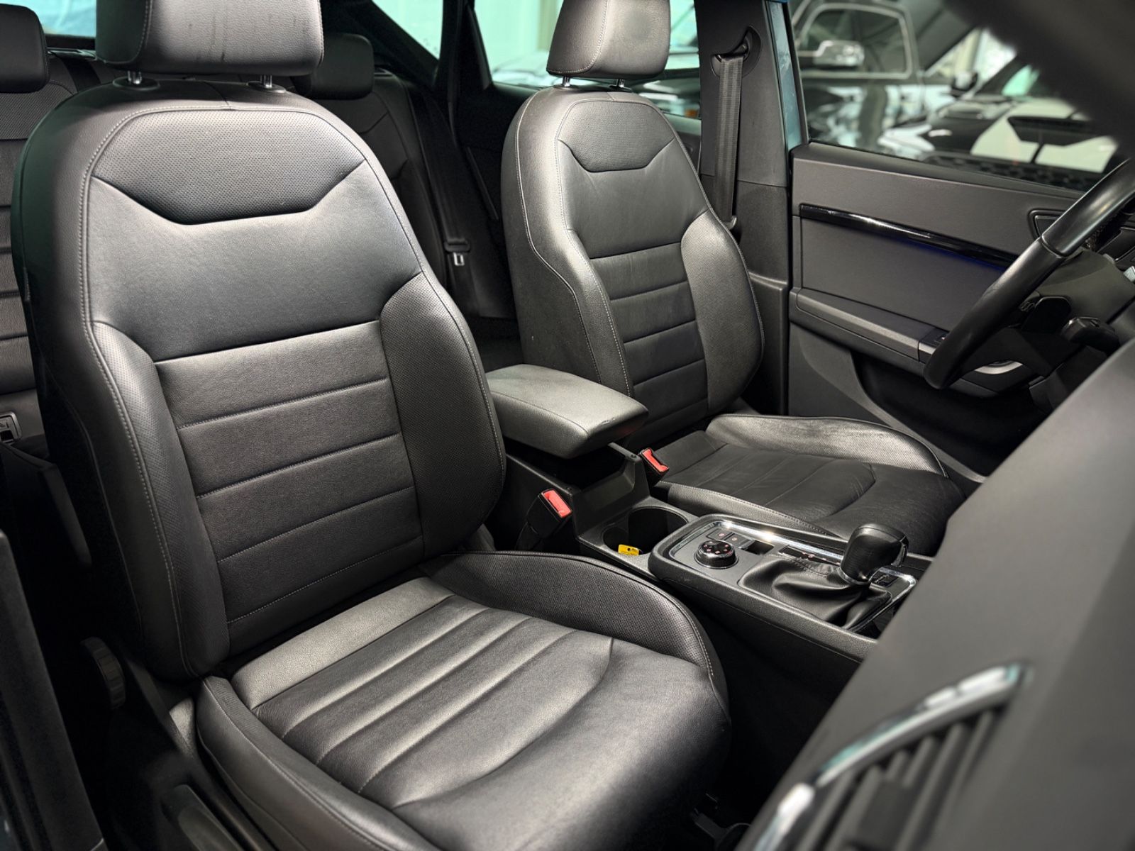 Fahrzeugabbildung SEAT Ateca 2.0 TDI Xcellence 4Drive 360°-Kamera ACC