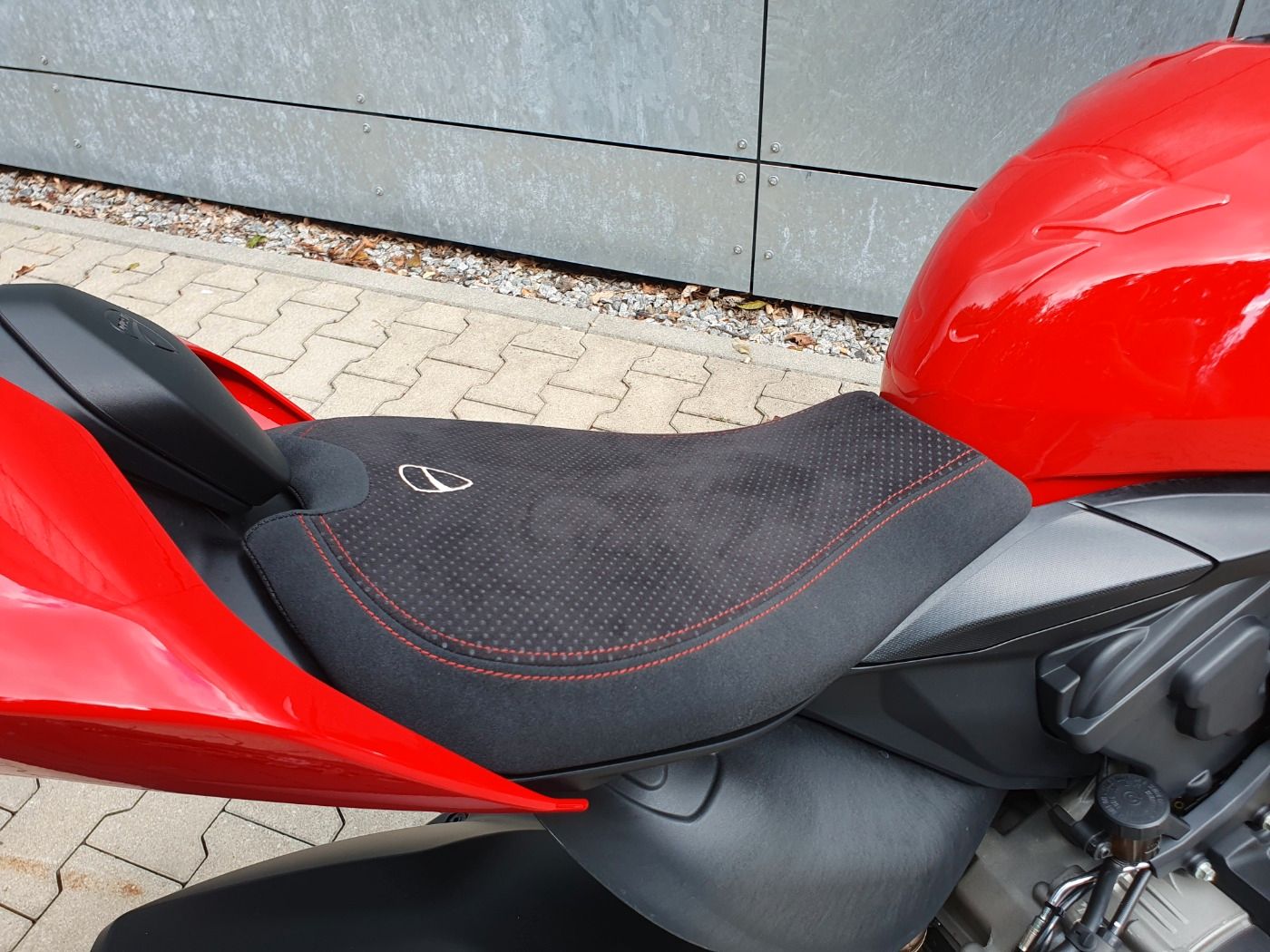 Fahrzeugabbildung Ducati Streetfighter V2