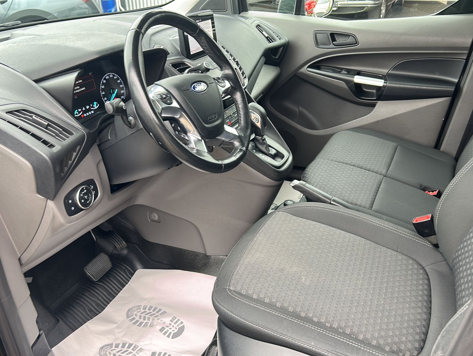 Fahrzeugabbildung Ford Transit Connect 200 L1S&S Trend