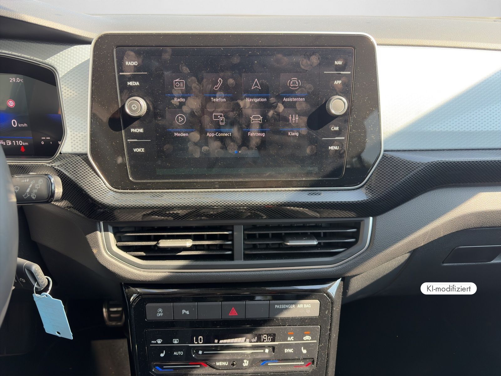 Volkswagen T-Cross - Bild 12