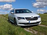 Skoda Superb Combi L&K 2.0 TDI 4x4 DSG Vollausstattung - Skoda Superb von privat