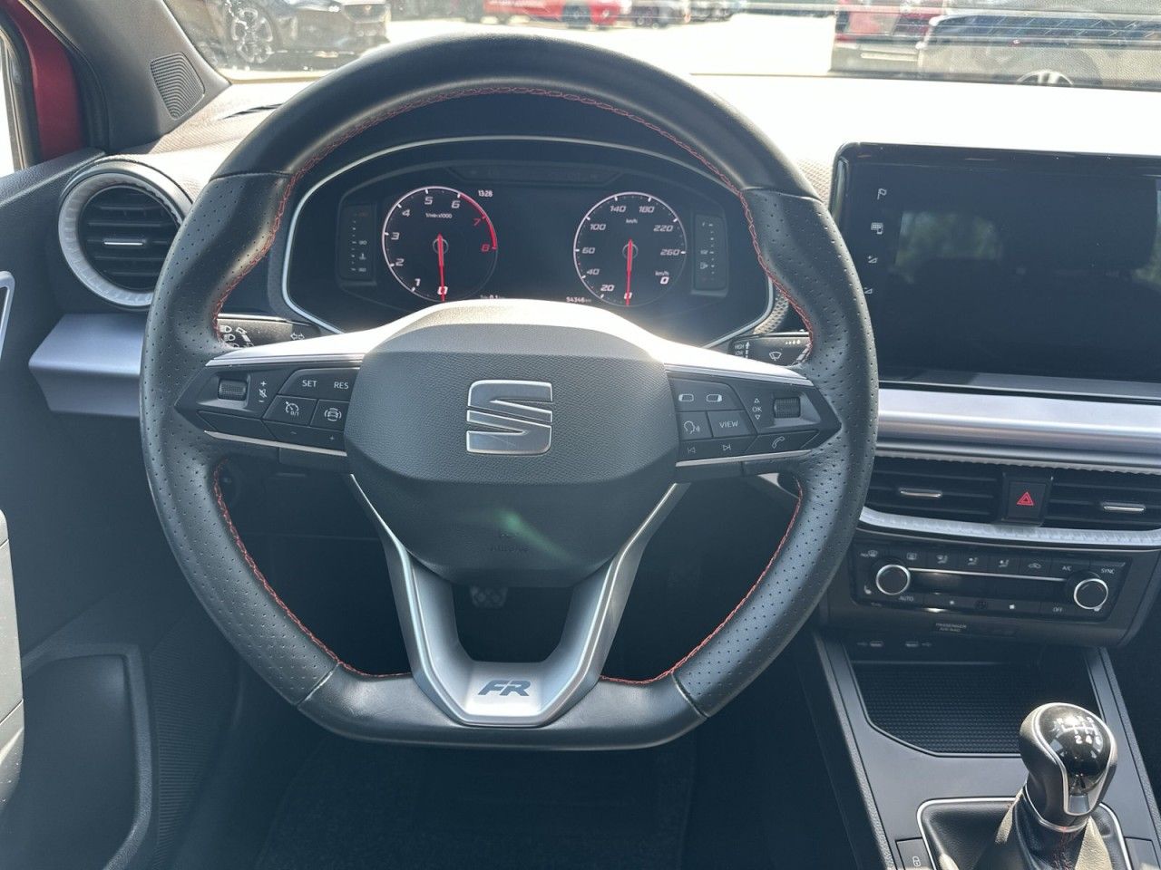 Fahrzeugabbildung SEAT Ibiza FR 1.0 TSI 110 PS-Navi*Kamera*Virtual* - mit KI generiert/bearbeitet