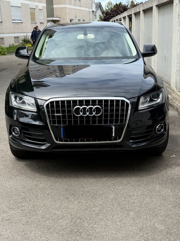 AUDI Q5 2.0 TDI S tronic quattro -