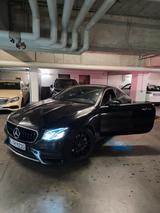 Mercedes-Benz E 300 Coupé AMG Line Schwarz Autom.  - Mercedes-Benz E 300: Sportwagen