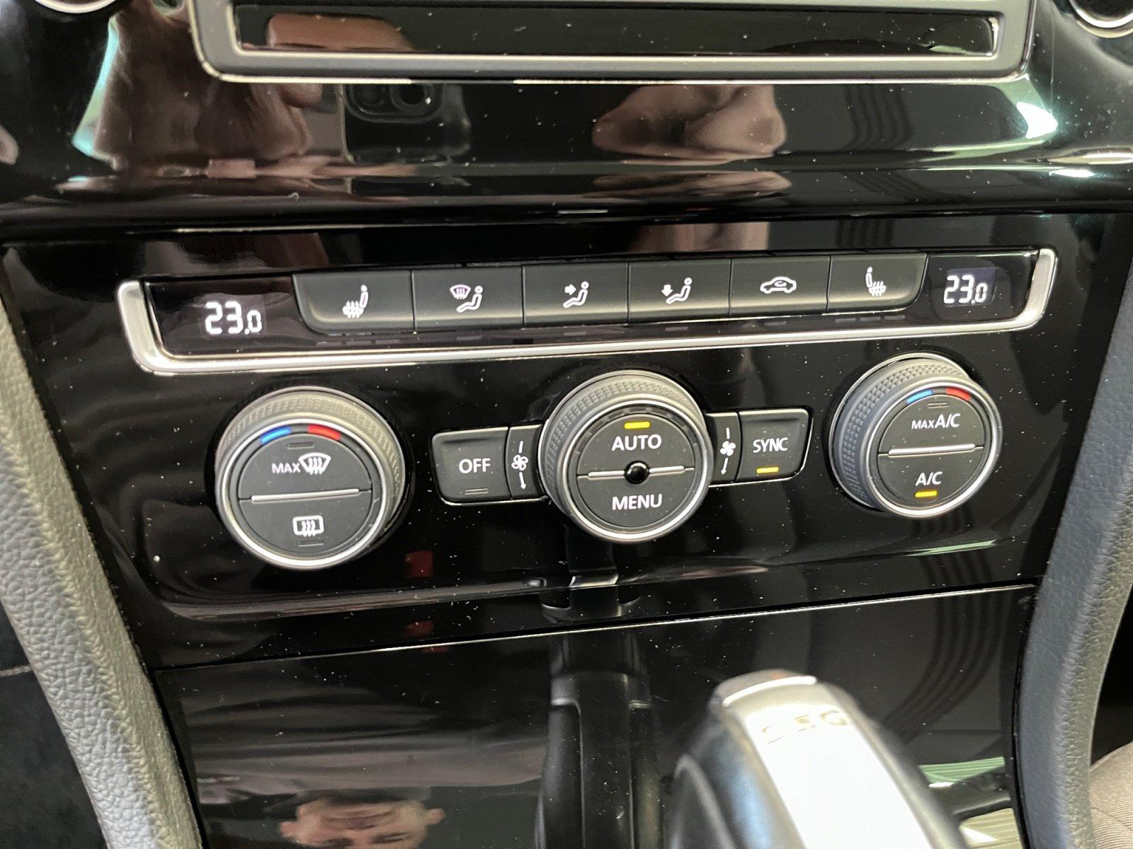 Volkswagen Golf VII Variant R-Line 1.4 TSI DSG BiXenon PDC