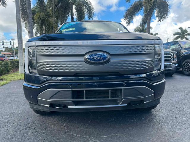 Ford F 150 Lightning SXT AWD  Elektro 2023 dunkelblau