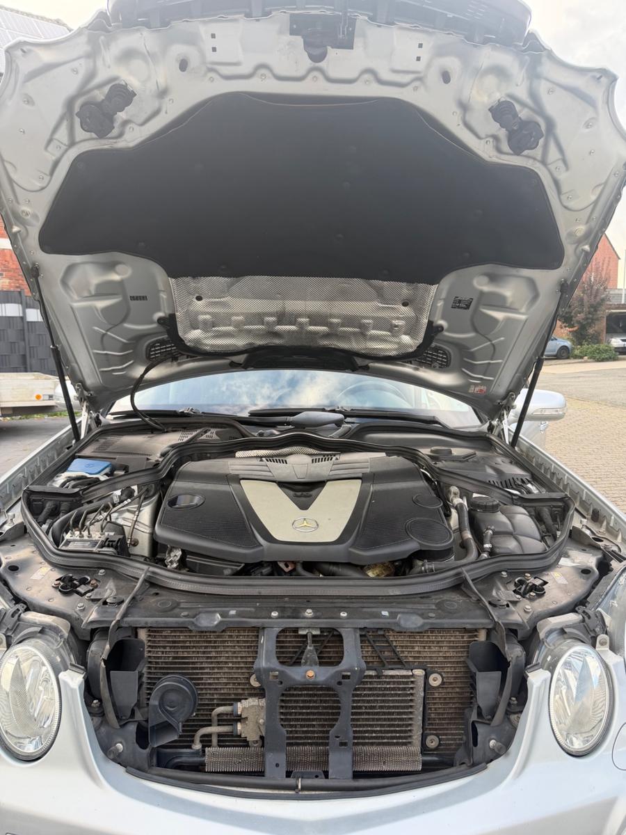 Mercedes-Benz E280 2008 — photo 15