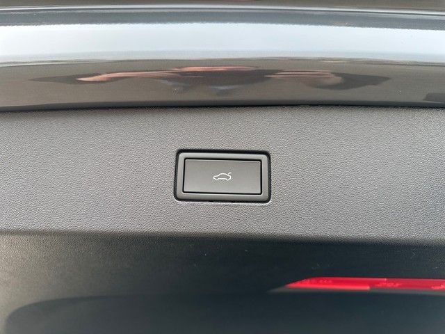 Fahrzeugabbildung Volkswagen Tayron 2.0TDI DSG 4M R-Line AHK+PANO+STDHZG+20"+
