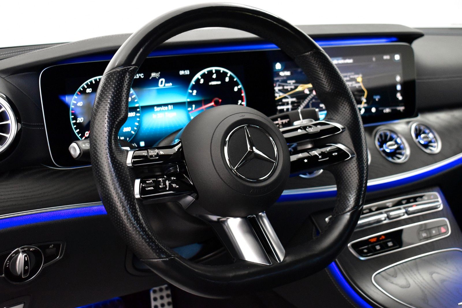 Fahrzeugabbildung Mercedes-Benz E450 4M Coupe AMG Line Leder,Navi,LED,Burmester