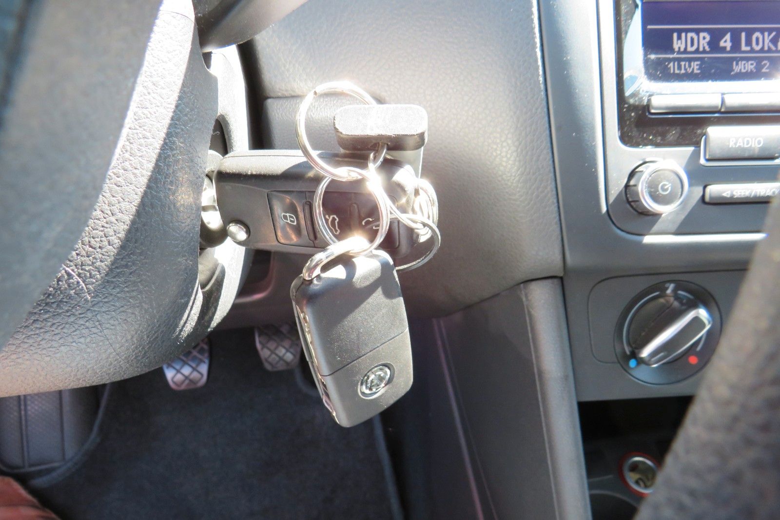 Fahrzeugabbildung Volkswagen Polo V Comfortline KLIMA RADIO SCHECKHEFT