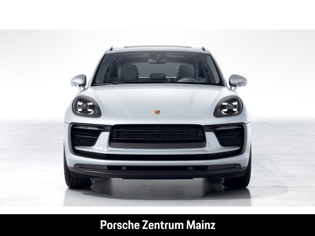 PORSCHE Macan 2024