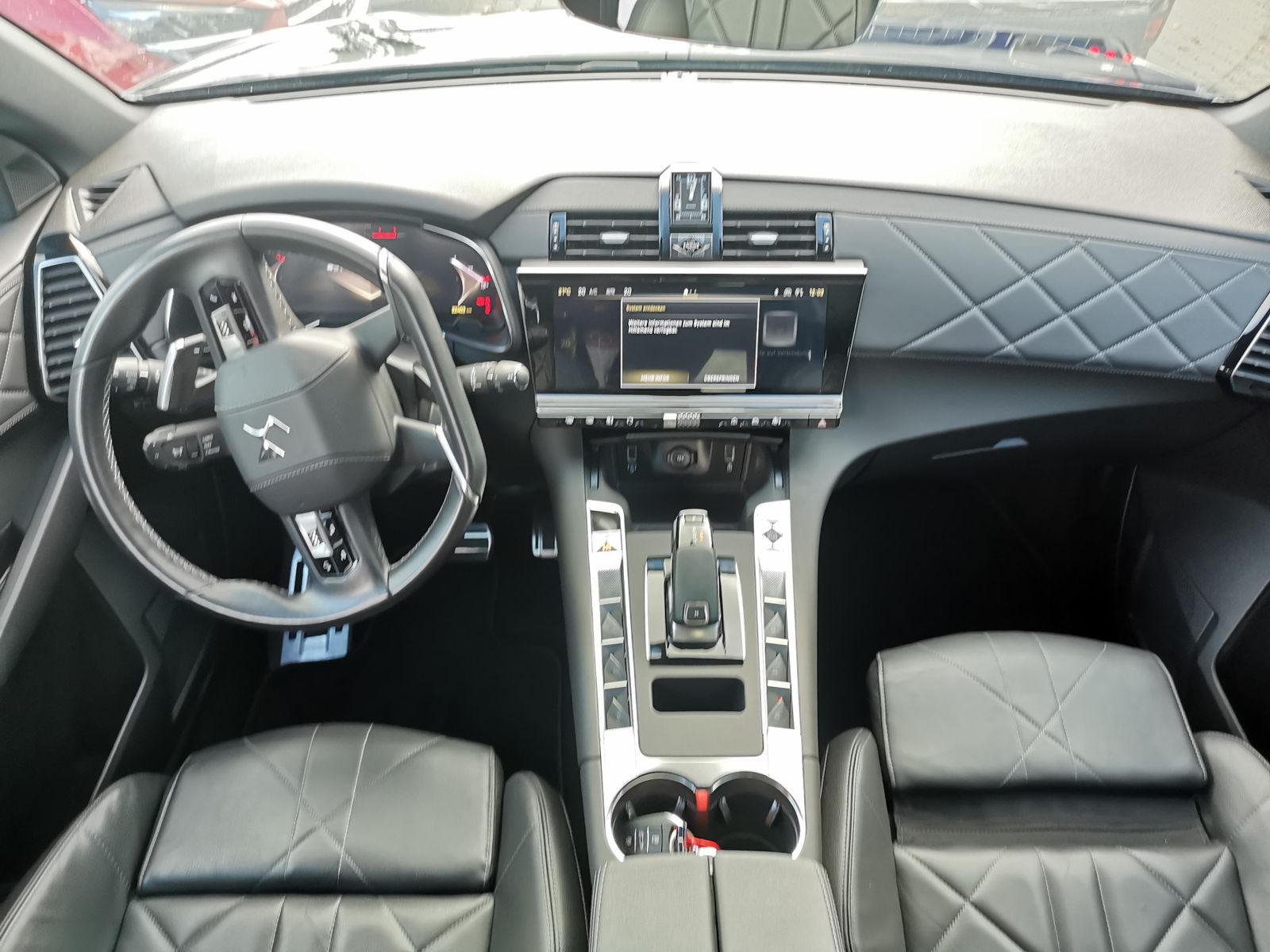 Fahrzeugabbildung DS Automobiles DS7 1.5 BlueHDi 130 FAP, Bastille+