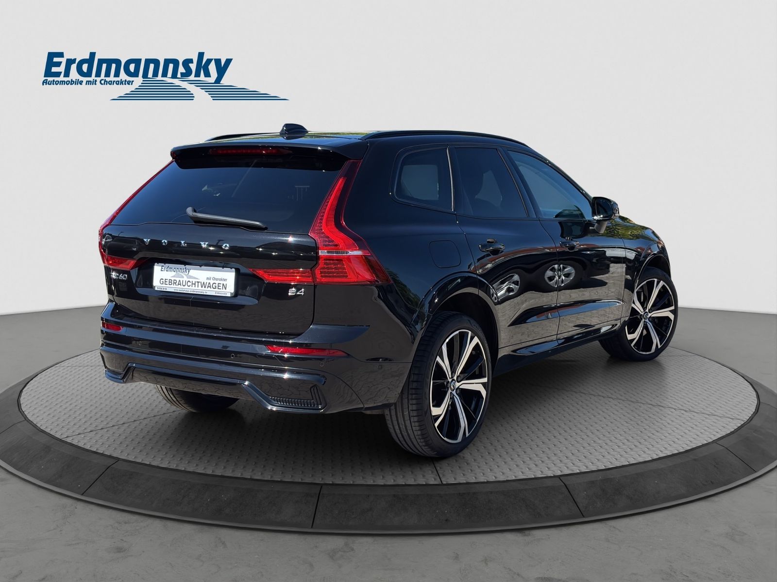 Volvo XC60 B4 Ultimate Dark Pano AHK StHz Four-C 21Zo foto 4