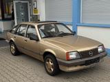 Opel Ascona 1.8 Automatik 2.hand H-Kenzeichen - Opel Ascona: A