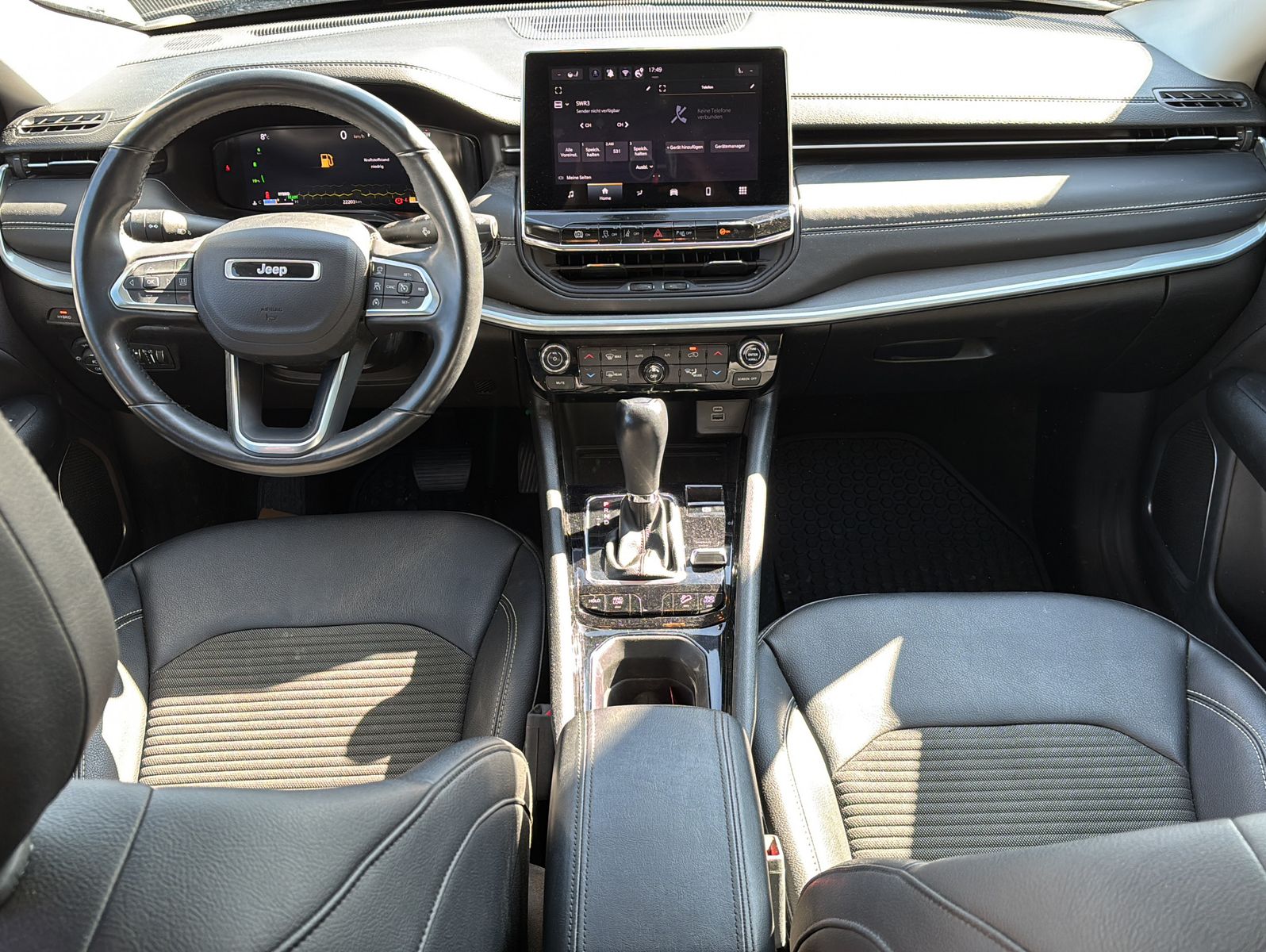 Fahrzeugabbildung Jeep Compass 1.3 T4 Plug-In Hybrid Limited 4xe 140kW