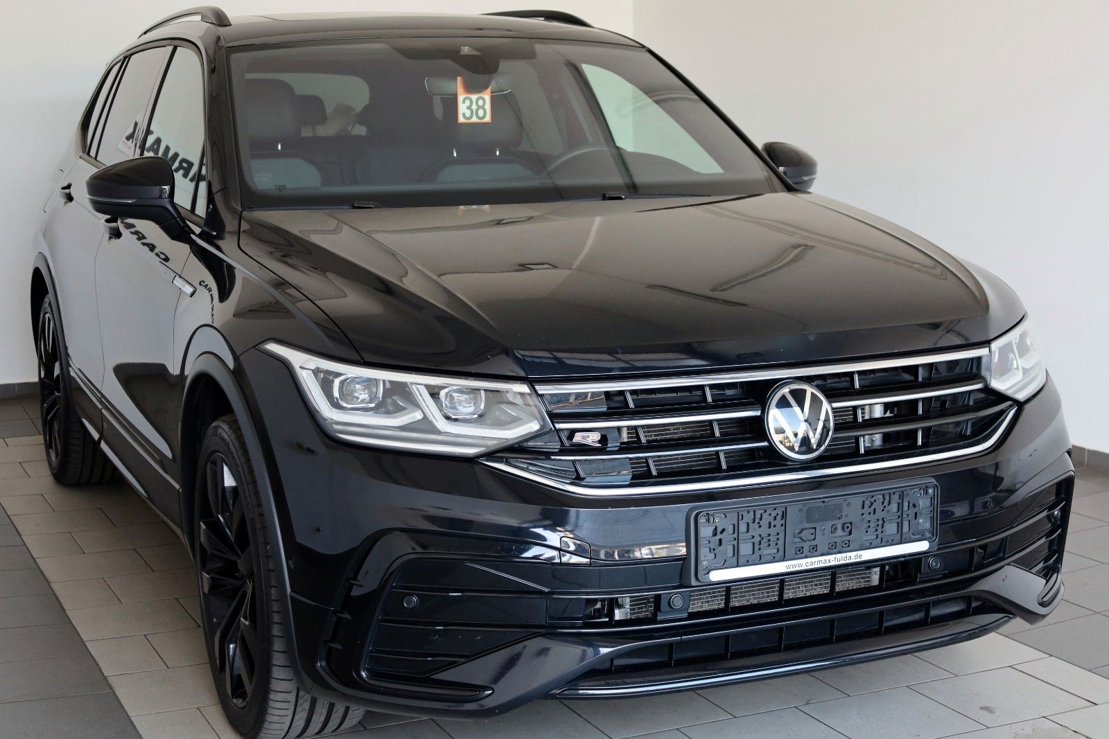 Fahrzeugabbildung Volkswagen Tiguan Allspace R-Line 4M Navi,HUD,Panorama,ACC