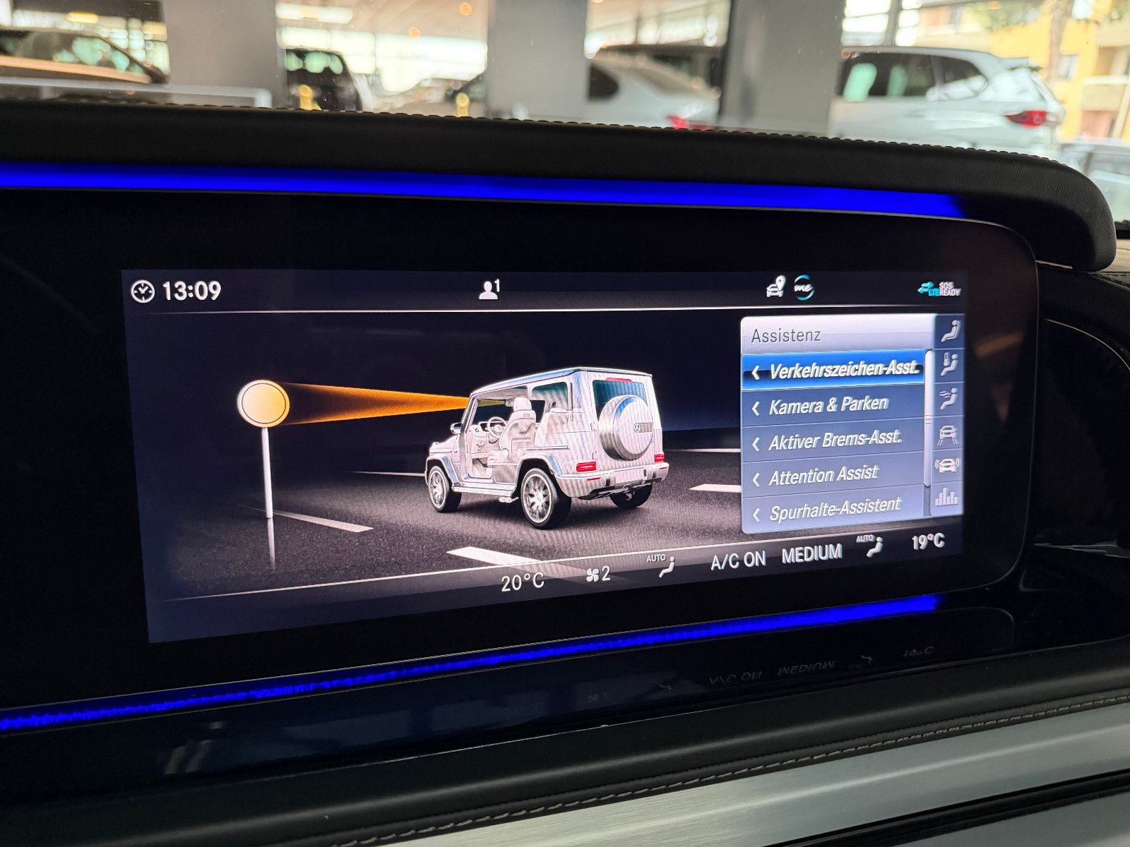 Fahrzeugabbildung Mercedes-Benz G 63 AMG/SUPERIOR/MASSAGE/MANUFAKTUR/