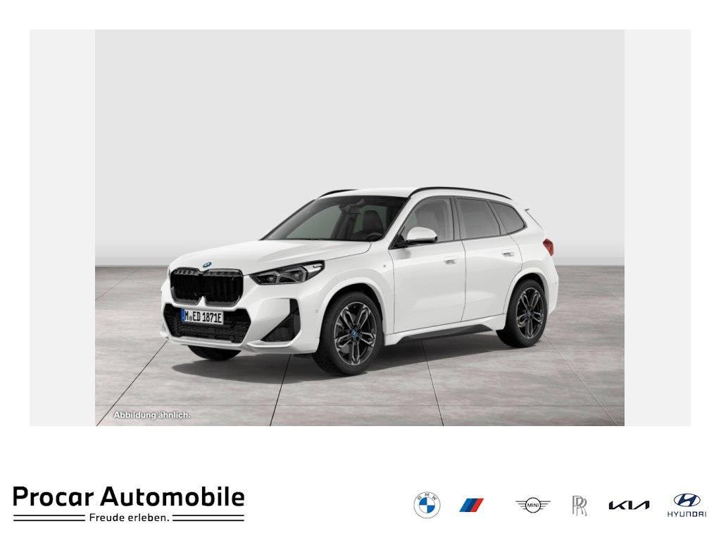 BMW iX1 xDrive30 M Sport DA+ ACC PA RFK AdapLED AHK