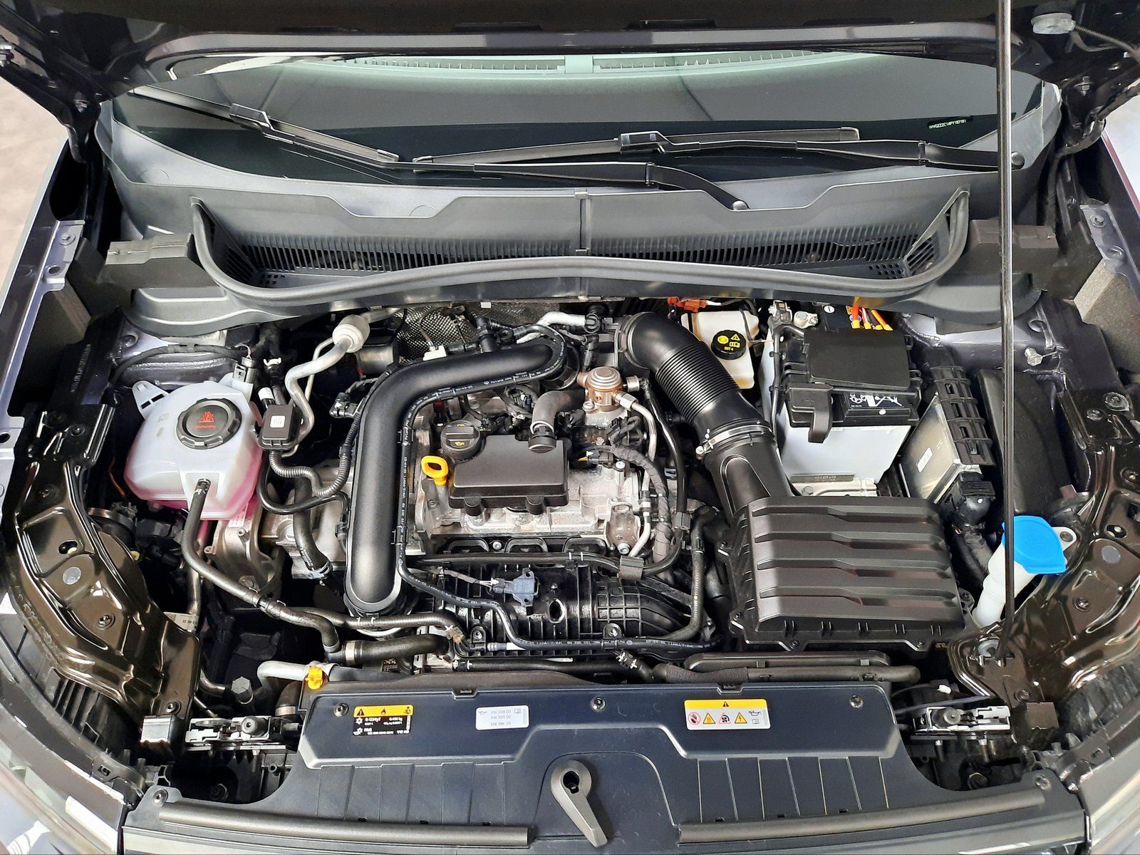 Fahrzeugabbildung Volkswagen T-Cross Move TSI *Navi*Sitzhzg*Einparkh*App-Con*
