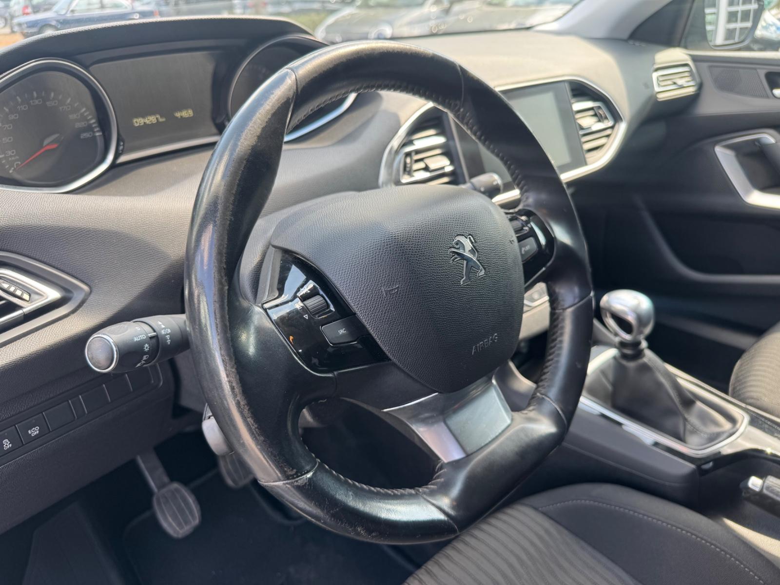Peugeot 308 SW Active 1.2 2.Hand*Navi*Scheckheft*Top