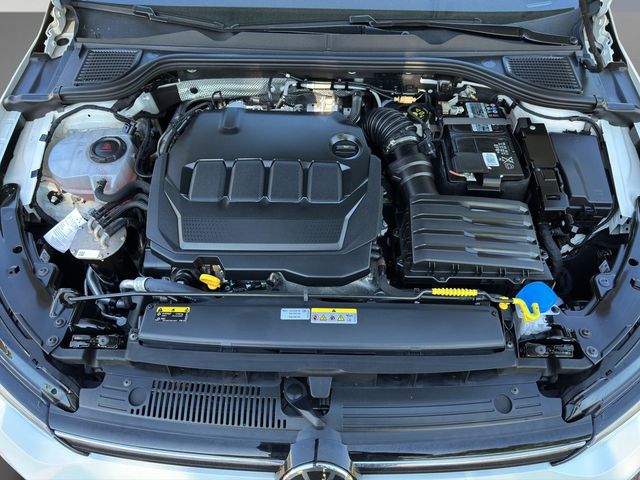 Golf VIII 2.0 TDI Active SHZ KAMERA NAVI ACC LED