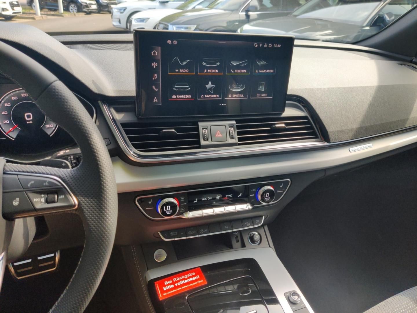 Fahrzeugabbildung Audi Q5 SUV S line business 40 TDI quattro, Matrix, T