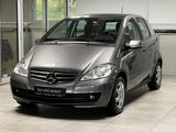 Mercedes-Benz A 160 KLIMA ISOFIX REGENSENSOR+FENSTERHEBER+++++ - Mercedes-Benz A 160 Gebrauchtwagen in Stuttgart