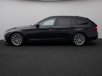Fahrzeugabbildung BMW 530d Tour Luxury Line AHK Pano H/K Kamera DAB
