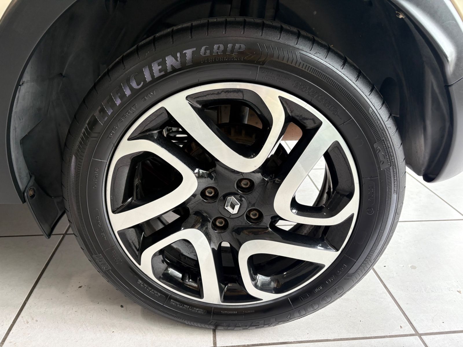 Fahrzeugabbildung Renault Captur Intens *RÜCKFAHRKAMERA*