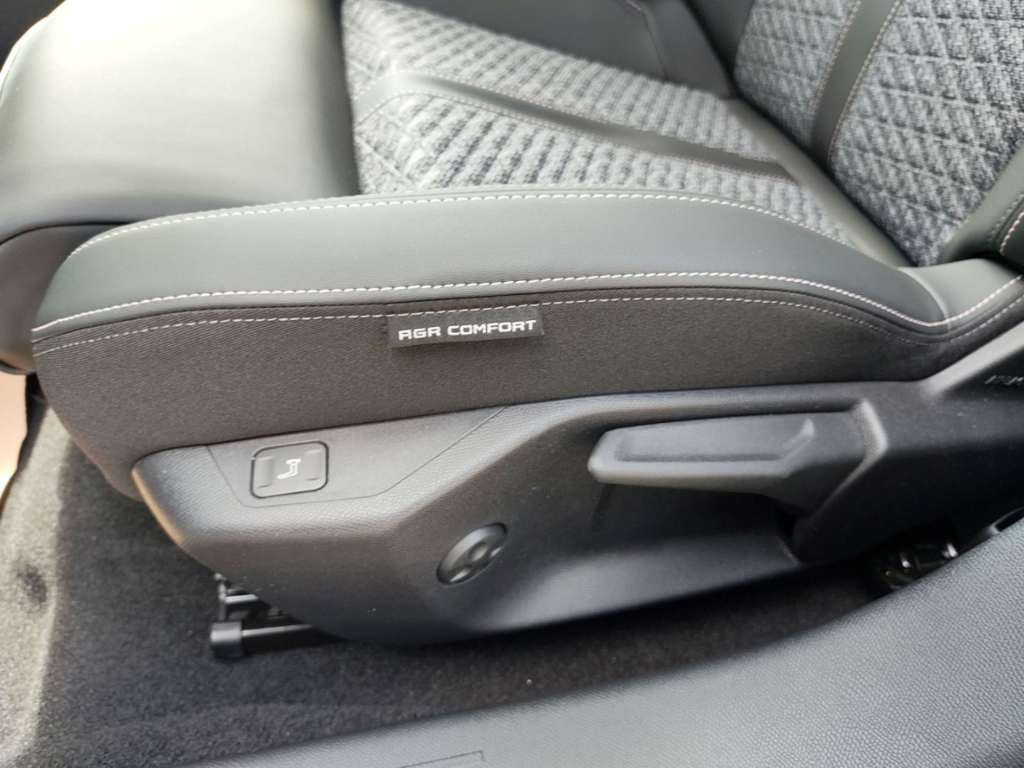 Peugeot 308 - Bild 17
