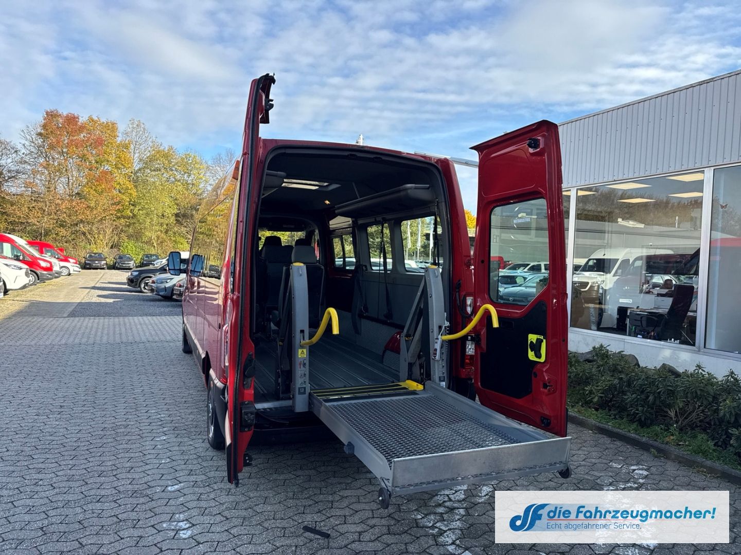 Fahrzeugabbildung Opel Movano PDC BT el.SP ABS Berganfahrass. *8078