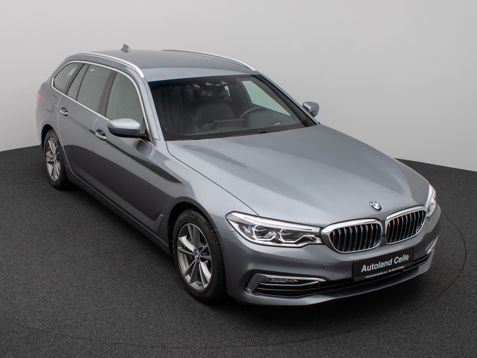 Fahrzeugabbildung BMW 540i xD Luxury Line Kamera HUD HiFi Komfort AHK