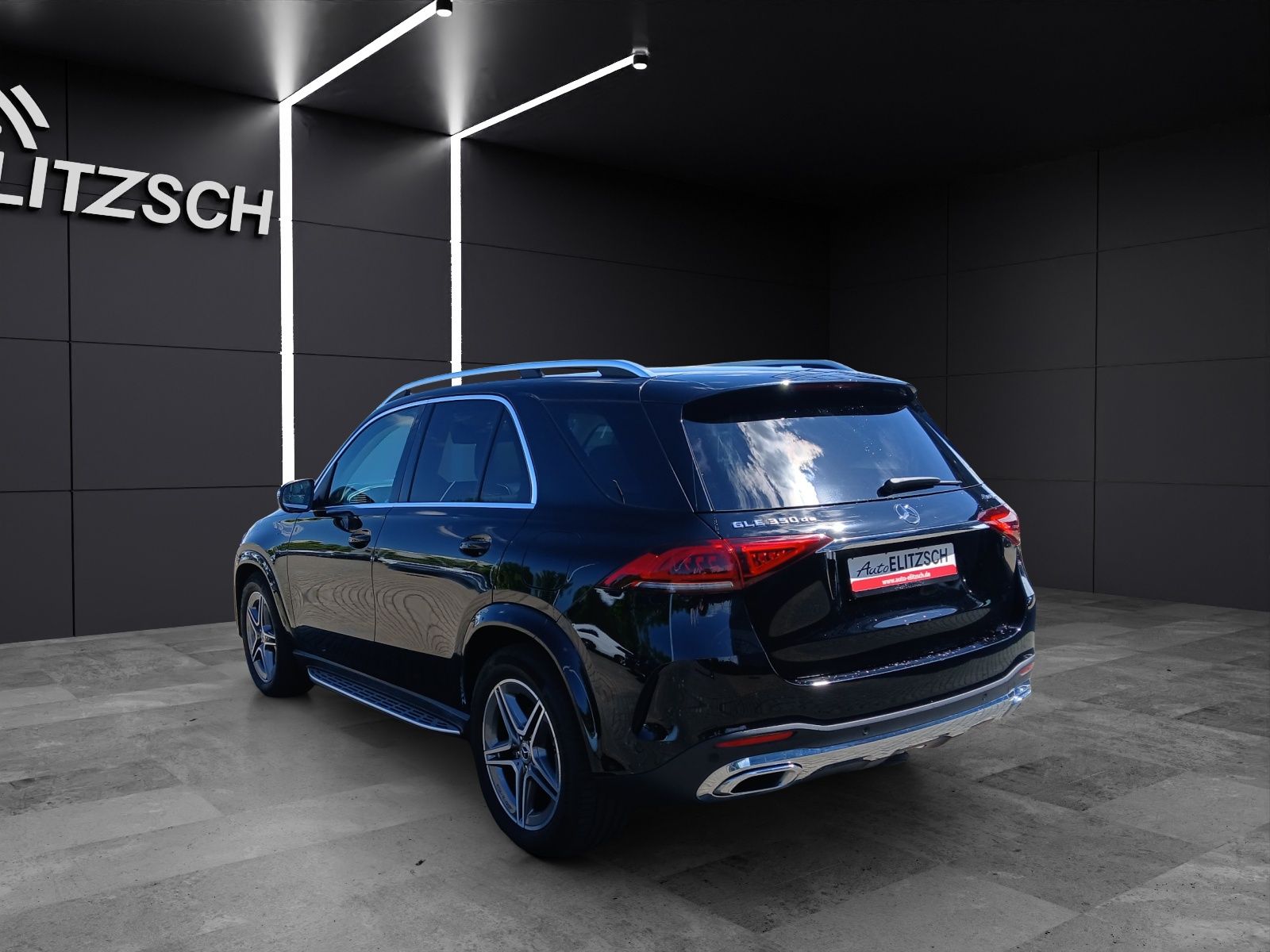 Fahrzeugabbildung Mercedes-Benz GLE 350 de 4Matic 9G AMG-Line Pano