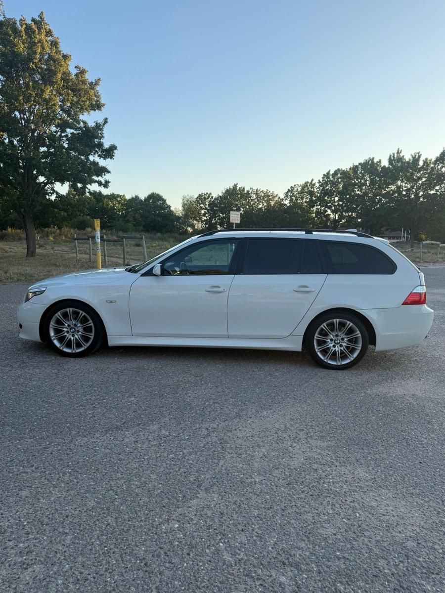 BMW 530d xDrive touring Edition Exclusive Editio...