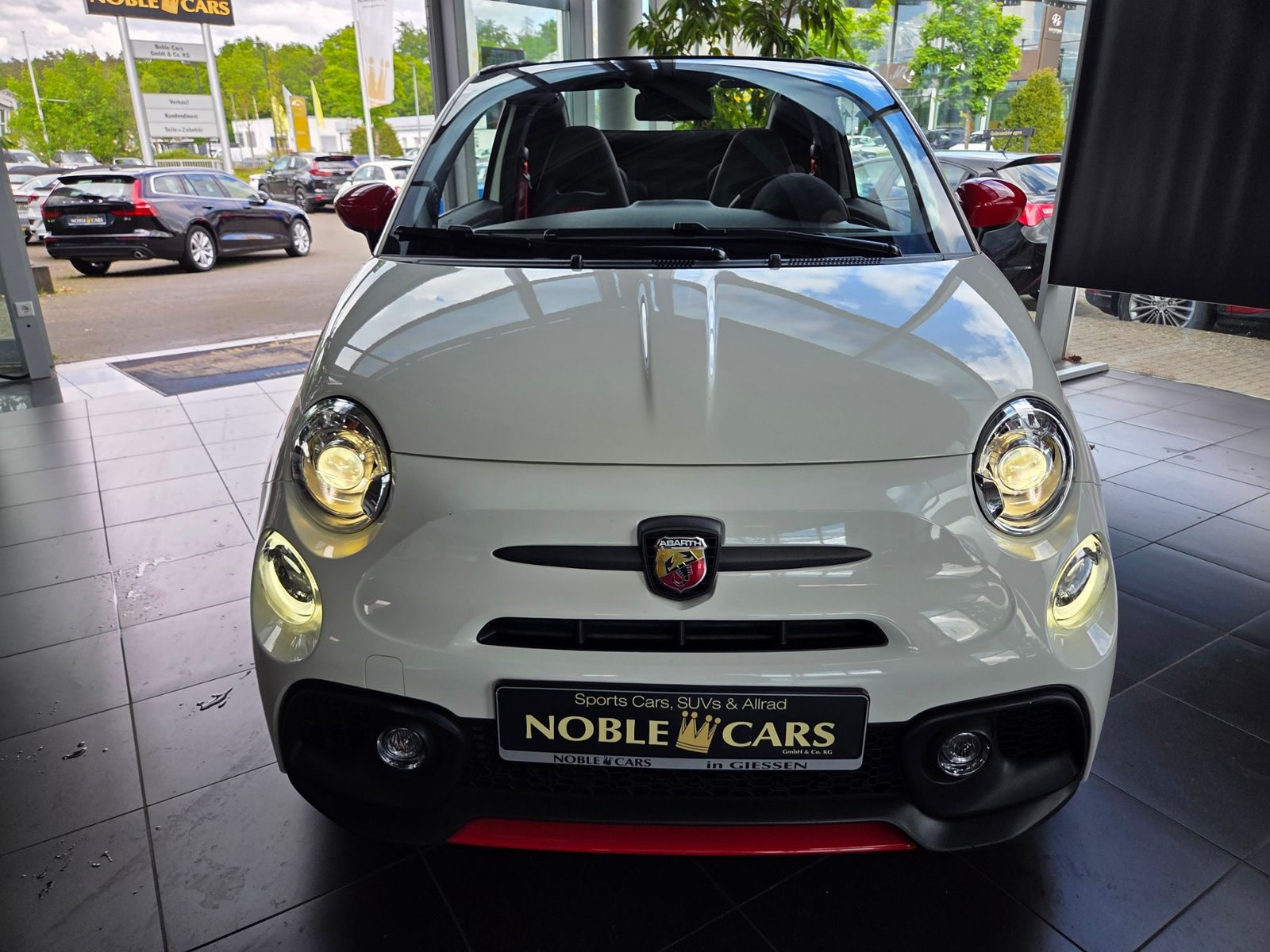 Fahrzeugabbildung Abarth 595 C Esseesse Beats XENON NAVI ALU