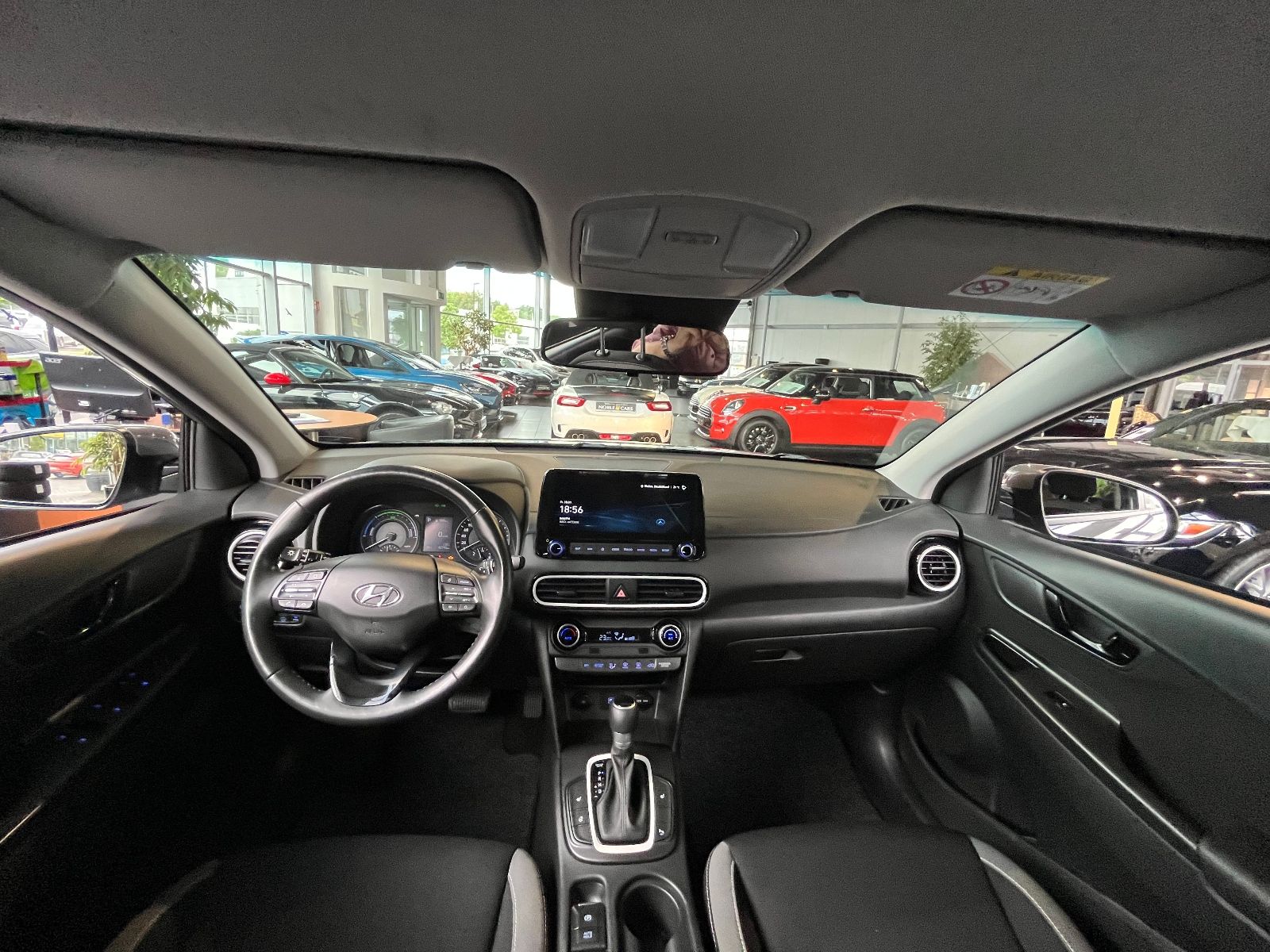 Fahrzeugabbildung Hyundai Kona Advantage Hybrid 2WD NAV SHZ PDC