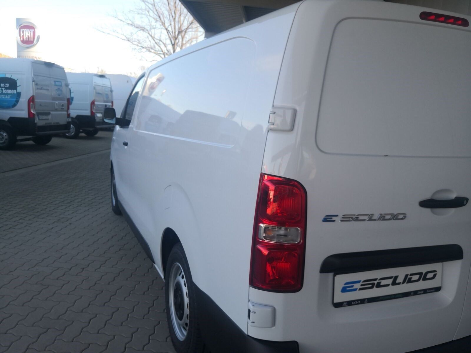 Fahrzeugabbildung Fiat Scudo e-Scudo S1 KaWa L3 75KWh Sofort ab Lager